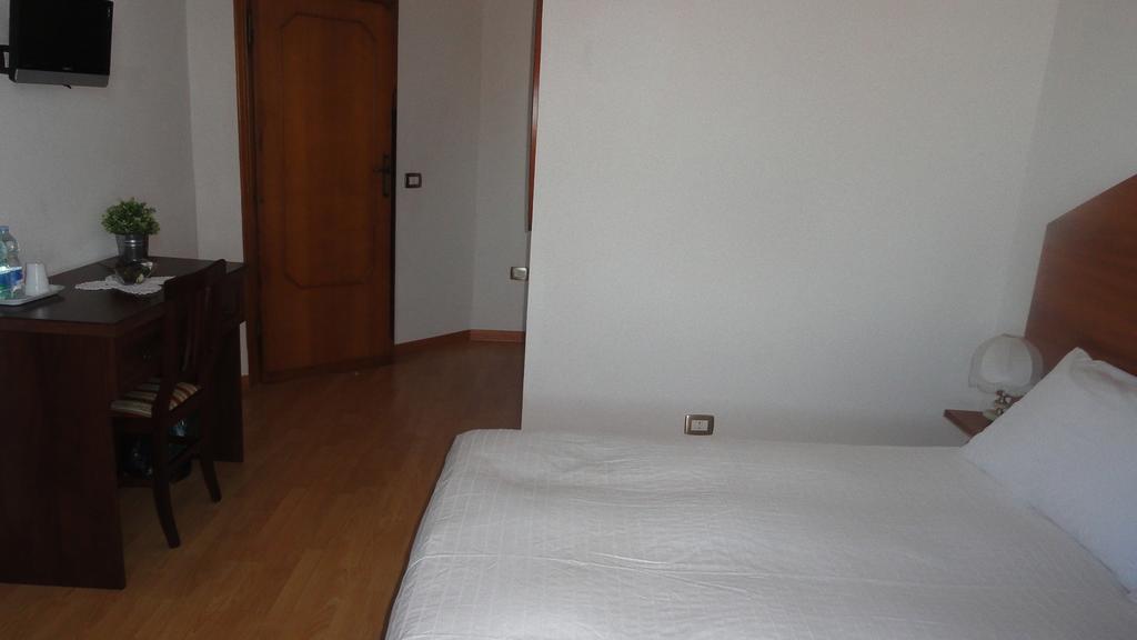 Bed And Breakfast La Corte Degli Ulivi Civitavecchia Quarto foto